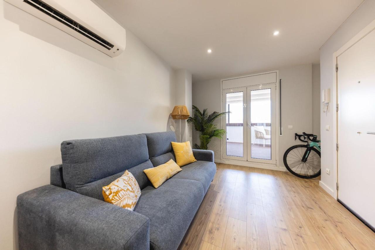 Apartment Bravissimo Eiximenis, With Beautiful Terrace And Views